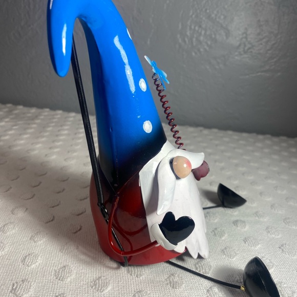 Garden Collection Spring Gnome
Wind Chime-Metal - Picture 4 of 13